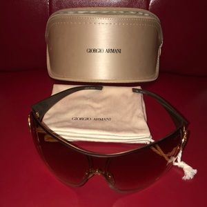 Giorgio Armani Sunglasses 🕶
